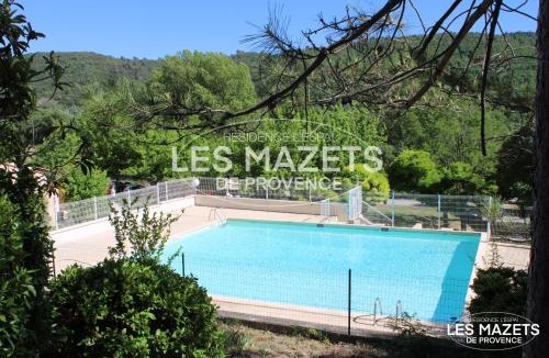 Saint-Martin-de-Bromes Apartment | Mazet l’Olivier