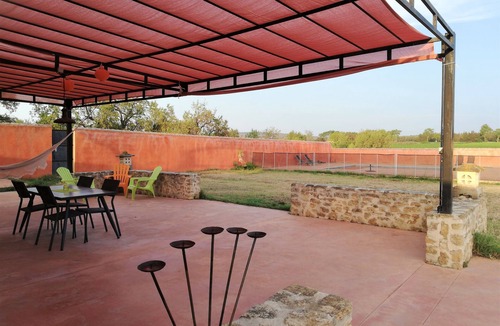 Cournonsec Villa | MAZET OF CHARACTER between vineyards and olive trees