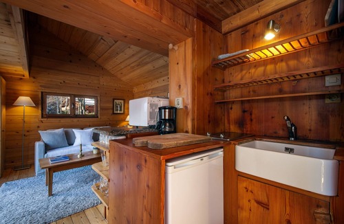 Les Tines Cabin | Mazot Les Tines, with hot tub