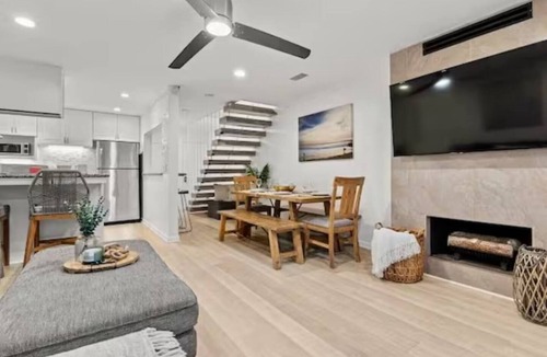 Central Mission Beach Apartment | MB 2 Condos 4BR/4BA+2 Lofts+Rooftop Deck by Sand