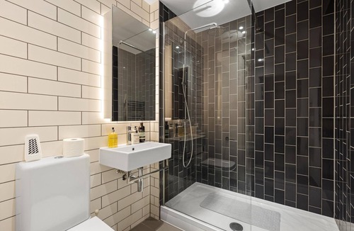 Royal Docks Apartment | MB Executive Homes