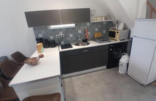 Herouville-Saint-Clair Apartment | Mbine Senghore