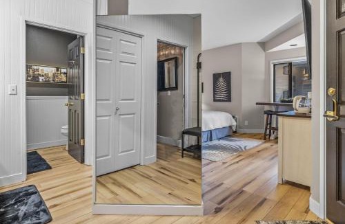 Century West House | MBV501B