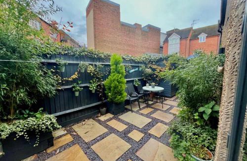 City Centre House | MC 2 bed central location - no parking