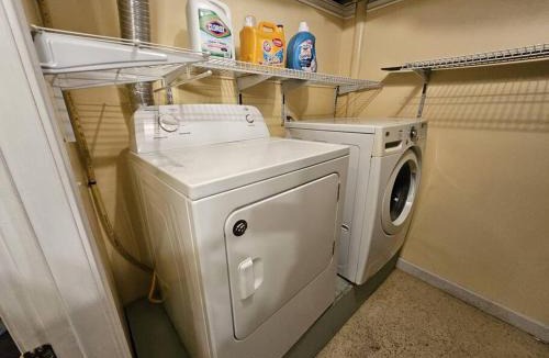 West Haven House | McAngel Haven: 5 mins from Yale