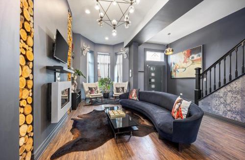 Bronzeville House | McCormick Place Guest House