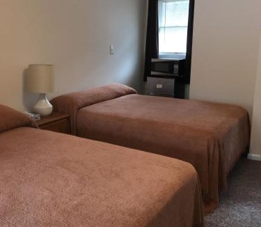 Gansevoort Hotel | McGregor Inn Motel