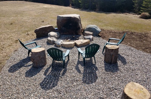 Bloomingdale Ski Chalet | McKenzie Mtn Way Chalet