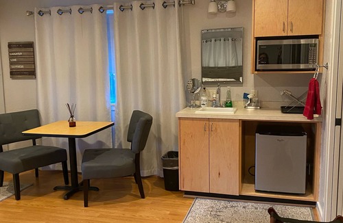 Walterville Cottage | McKenzie River cottage