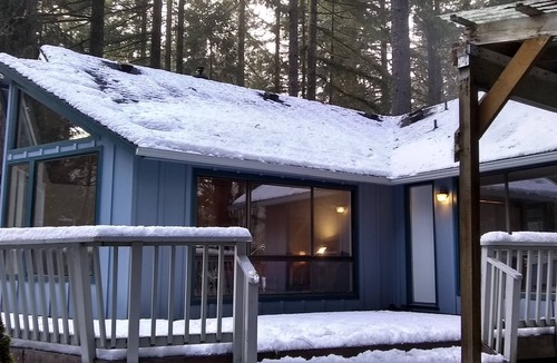 McKenzie Bridge House | McKenzie Riverside Retreat