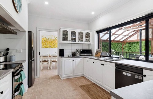 McLaren Vale House | McLaren Vale Tudor Home