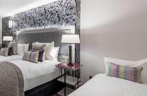 Wheeling Hotel | McLure Inn and Suites