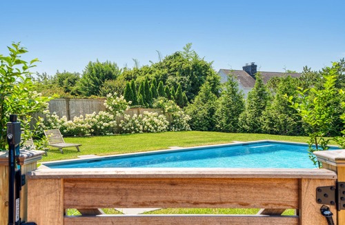 Beach Hampton House | MCM Beach house in exclusive Amagansett dunes minutes from beach path
