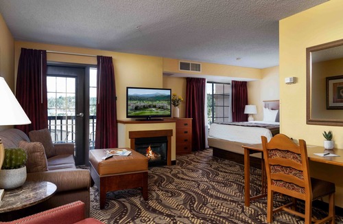 Ruidoso Hotel | MCM Elegante Lodge & Suites Ruidoso