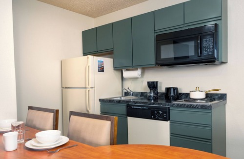 Northeast Colorado Springs Hotel | MCM Elegante Suites