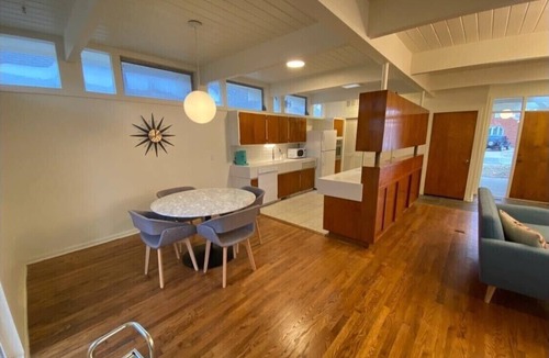 Stillwater House | MCM Marvel and walk to OSU campus