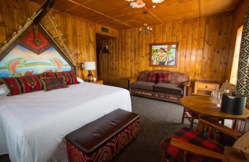 Carrolls Hotel | McMenamins Kalama Harbor Lodge