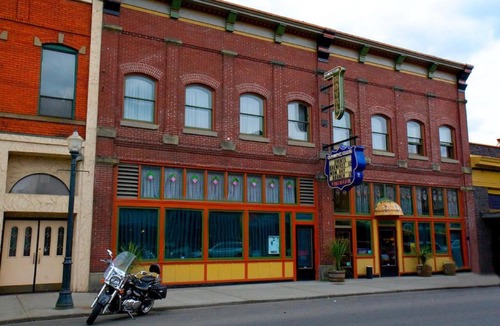 Centralia Cabin | McMenamins Olympic Club