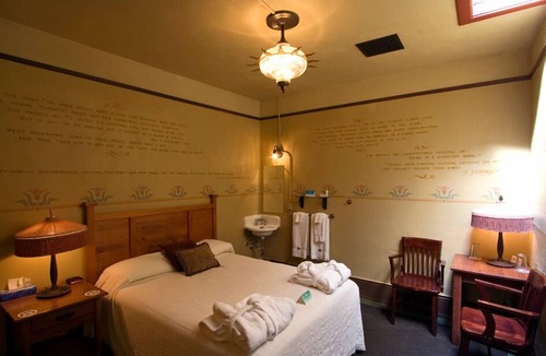 Centralia Hotel | McMenamins Olympic Club