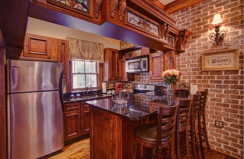 Historic Downtown Savannah Bed & Breakfast | McMillan Inn Bed and Breakfast