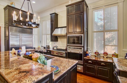 Historic Downtown Savannah Bed & Breakfast | McMillan Inn Bed and Breakfast