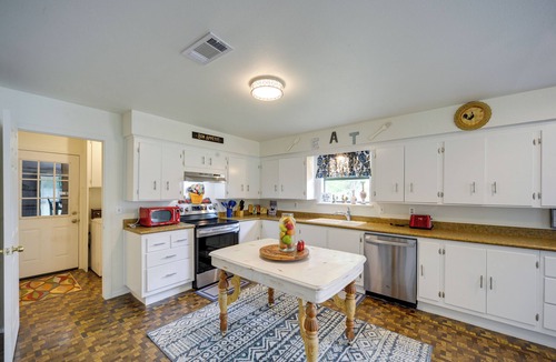 McQueeney Cottage | Mcqueeney Home w/Grill ~ 10 Mi to New Braunfels