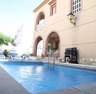 Sueca House | MD Villa con piscina en Mareny Beach
