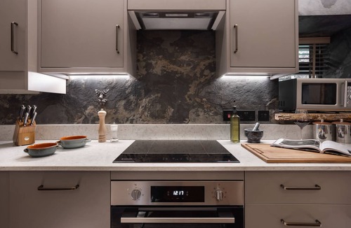 Lindale Apartment | Mead Cottage in Lindale