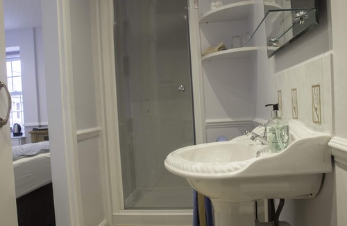 Jedburgh House | Meadhon House