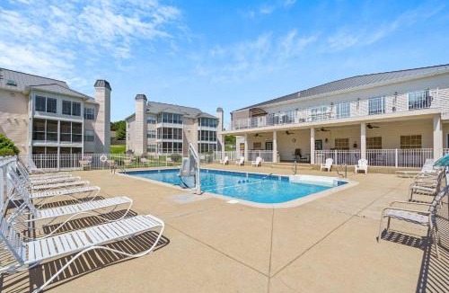 Table Rock House | Meadow Brook Resort Getaway