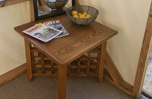 Isleton House | Meadow Cabana - 1 Queen