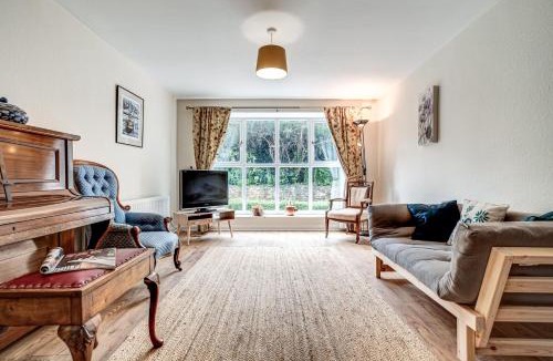 Bicester House | Meadow Cottage