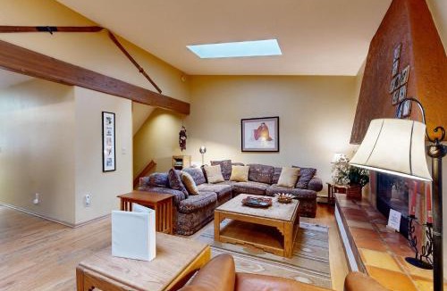 Intermountain House | Meadow Creek L-5