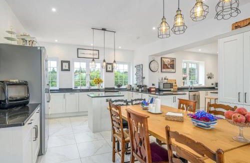 Oban House | Meadow Geal