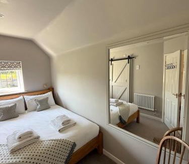 Bedchester Apartment | Meadow Hayes Studio