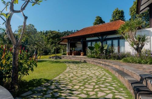 Sukasada Cabin | Meadow Hills Villas by Mahaprana