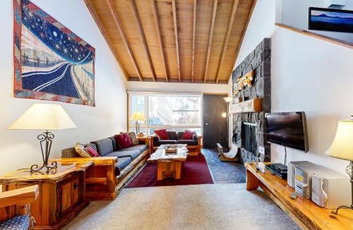 Sunriver Apartment | Meadow House 11 | Discover Sunriver