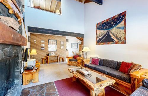 Sunriver Apartment | Meadow House 11 | Discover Sunriver