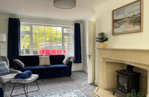 Old Somerby House | Meadow Lark