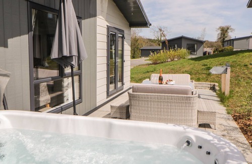 Lifton Cottage | Meadow Lodge