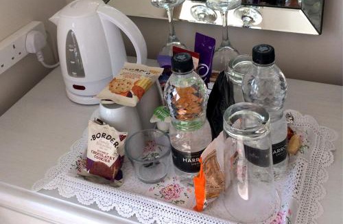 Tideswell Bed & Breakfast | Meadow Lodge