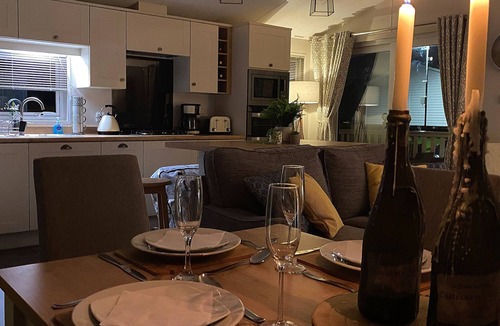 Cayton Bay Cottage | MEADOW LODGE, pet friendly, country holiday cottage in Cayton