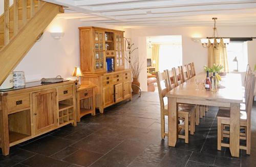 Chillington House | Meadow Mews