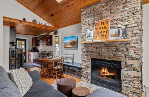 Michigan City House | Meadow Pines