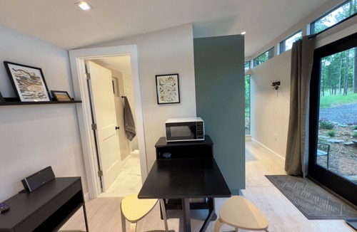 Mt Lookout House | Meadow River Cliff House