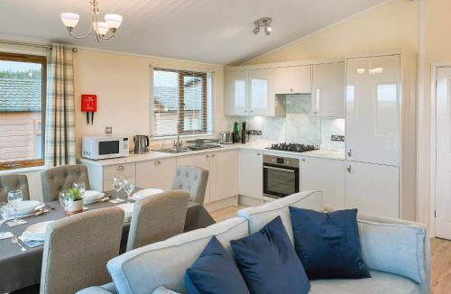 Mullacott House | Meadow View 16