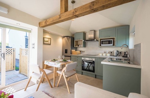 Brampton Apartment | Meadow View, Brampton