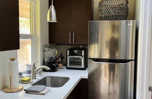 Lake Forest Park Cabin | Meadow View Cabin