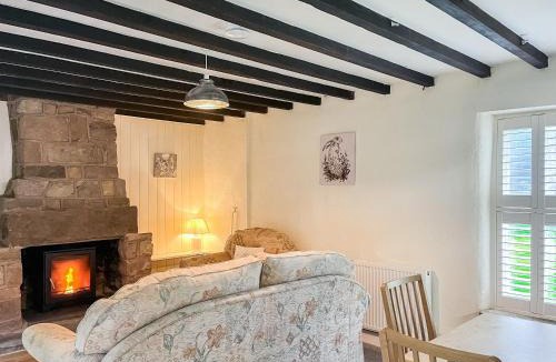Crich House | Meadow View Cottage
