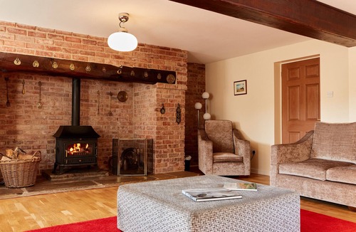 Dalbury Lees Cottage | Meadow View